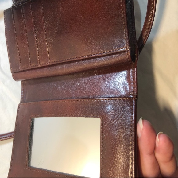 Small Wallet with Crossbody detachable Strap card holders and change pocket - Picture 6 of 11